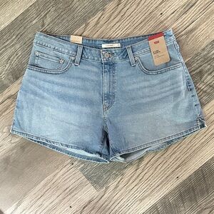 Levi's NWT A-line shorts Women's size 33 Blue‎ Jean Shorts
